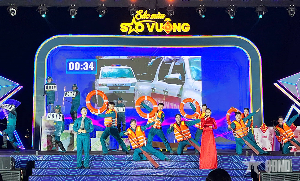 Sôi nổi Chương trình gameshow “Sắc màu sao vuông”